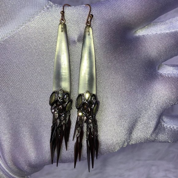 Alexis Bittar 'Alexandria' Gunmetal Fringe & white Lucite® Earrings - Picture 5 of 6